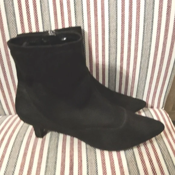 Rockport Black Ankle Boots - Picture 4 of 7